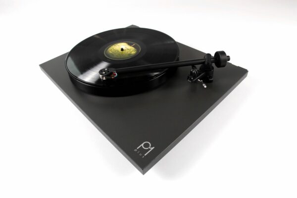SONOS ERA 100 PAIR+ REGA PLANAR 1 PLUS + SONOS ERA LINE-IN ADAPTER BUNDLE - Image 4
