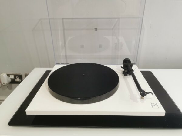 Rega p1 Turntable