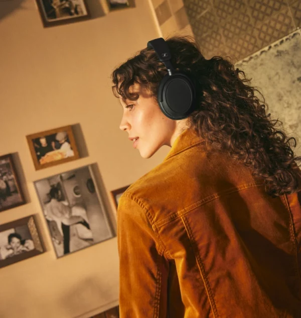 Sennheiser- ACCENTUM Plus Wireless Headphones - Image 5