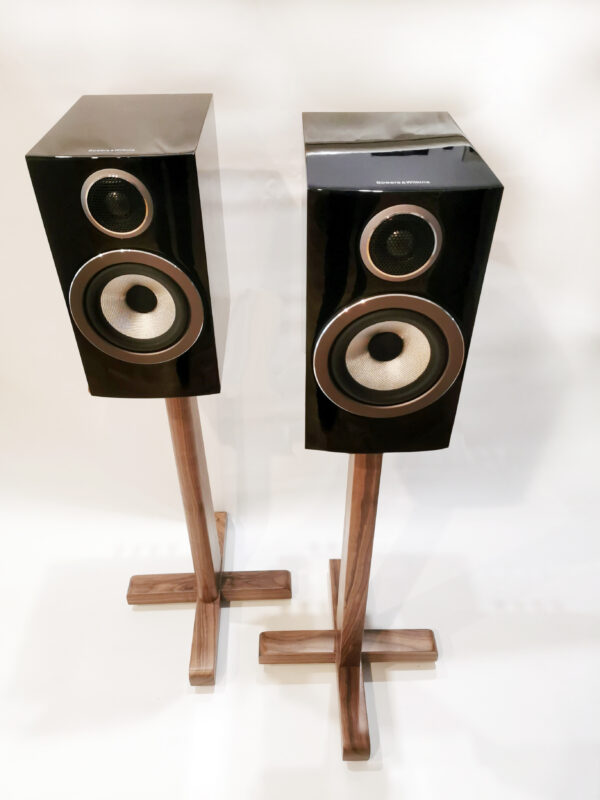 Rayleigh Stands - Image 2