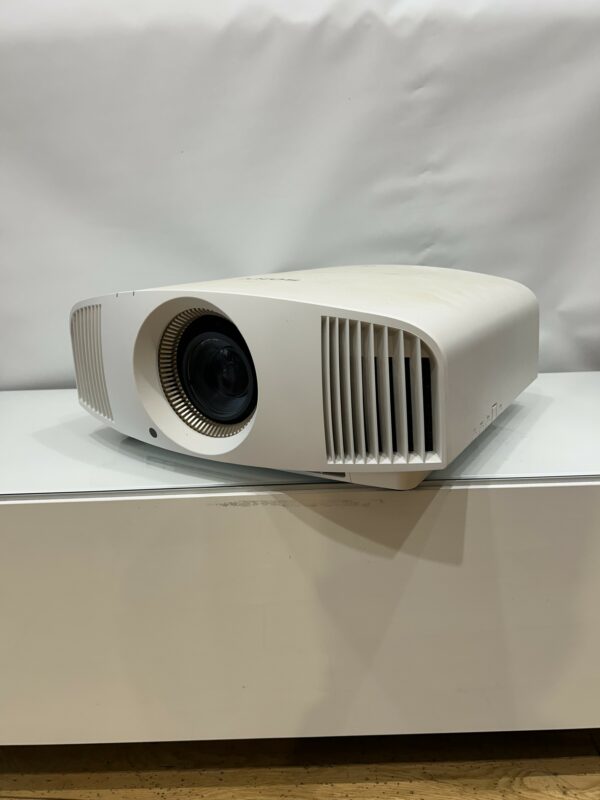 (Pre-Owned) Sony Projector VPL-VW520ES