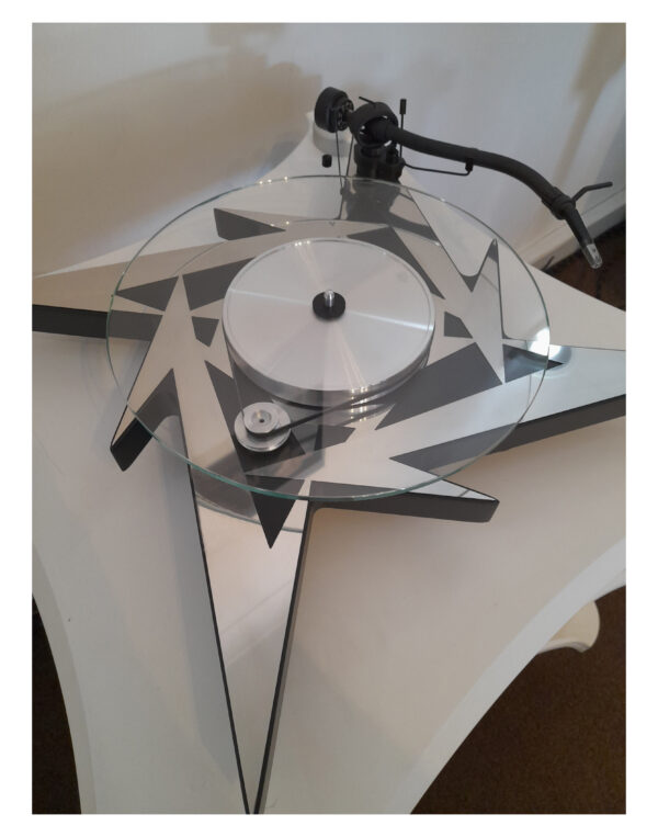 (Pre-Owned) Limited Edition Pro-ject Metallica Turntable. - Image 3