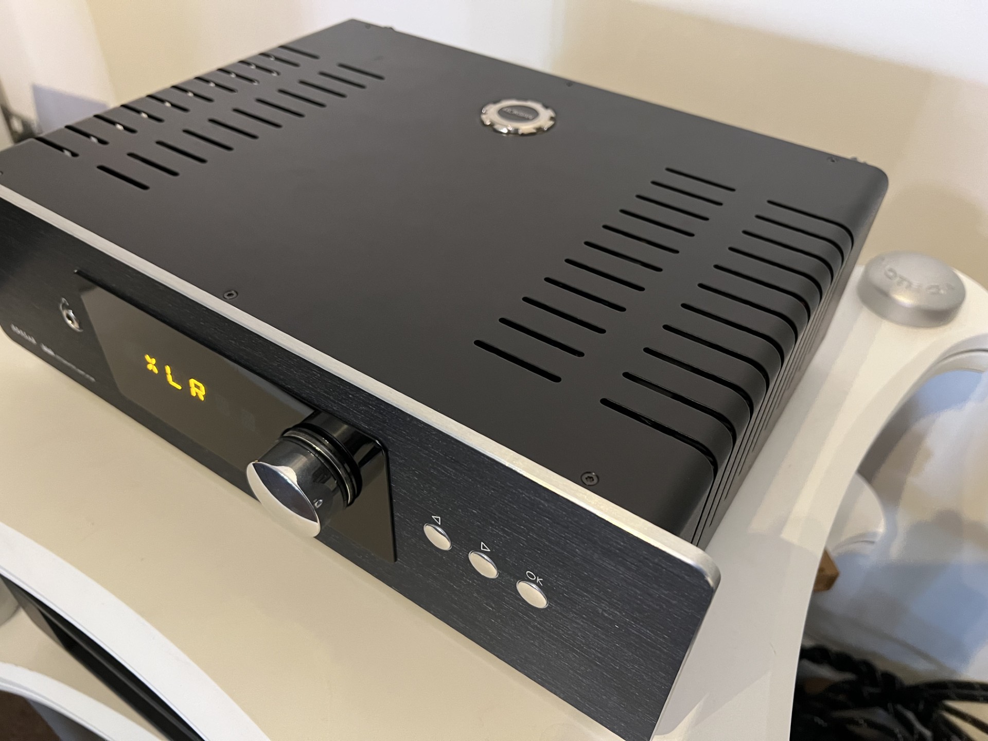 Ex-Display Roksan Blak Integrated Amplifier (Charcoal) - Image 8