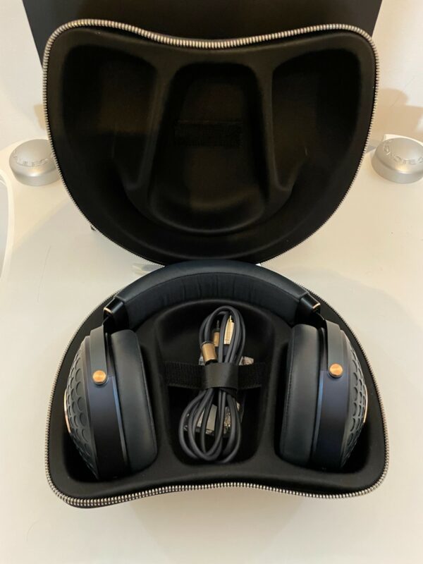 Focal Celeste Closed Back Headphones - Image 3