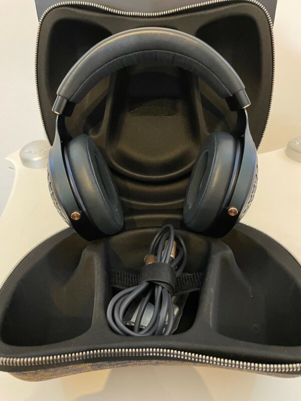 Focal Celeste Closed Back Headphones - Image 6