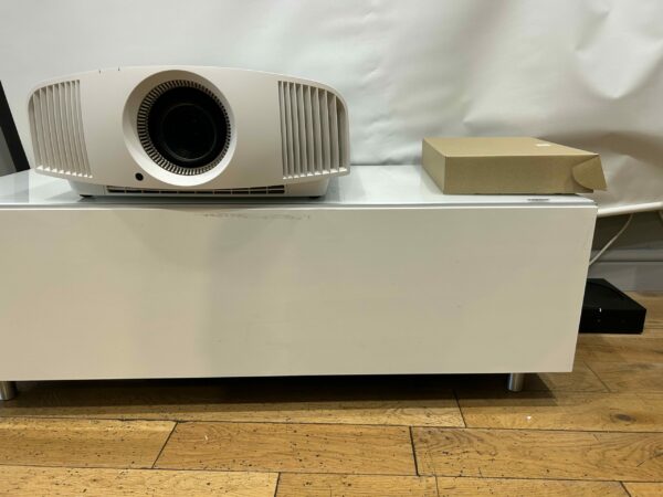 (Pre-Owned) Sony Projector VPL-VW520ES - Image 3