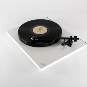 Pre-owned Rega Planar 1 white