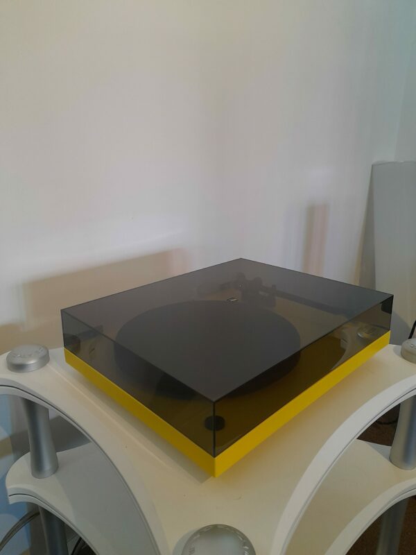 (Pre-Owned) Planar 3 Turntable in Yellow With Elys 2 cartridge - Image 4