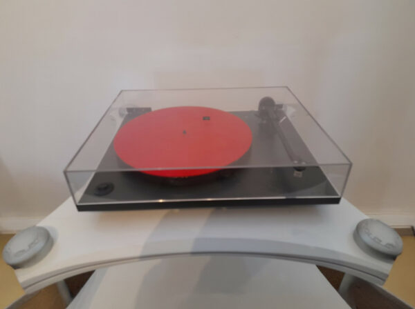 Pre-owned Rega Planar 1