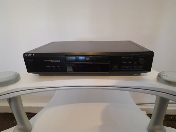 (Pre-Owned) Sony CDP-XE220 CD Player