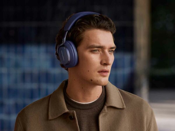Bowers & Wilkins Px7 S3 Over-ear noise-cancelling headphones - Image 2