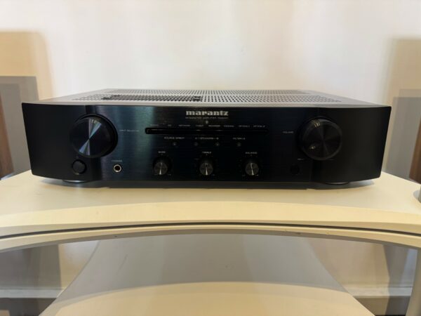 (Ex-Display) Black Marantz PM6007 Integrated Amplifier 