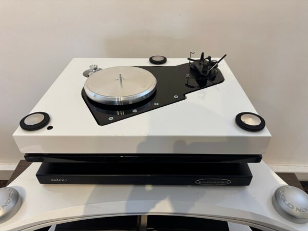 Roksan Xerxes 20 Plus Turntable - Image 2
