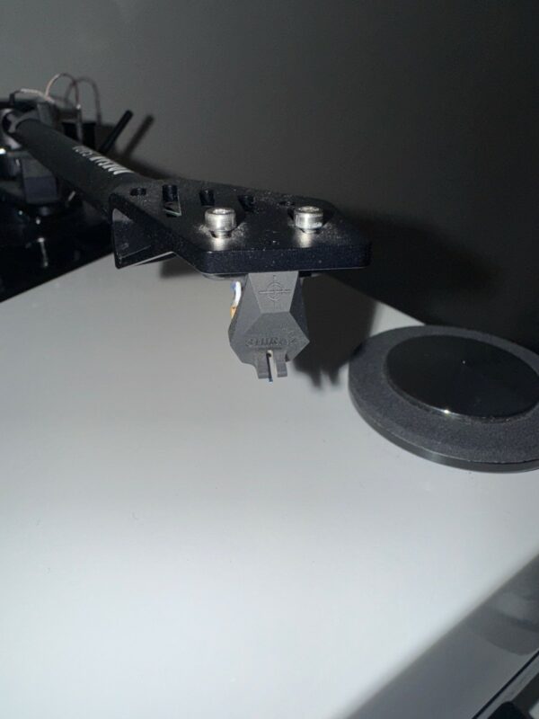 Roksan Xerxes 20 Plus Turntable - Image 5