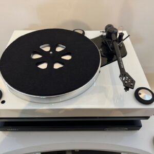 Roksan Xerxes 20 Plus Turntable