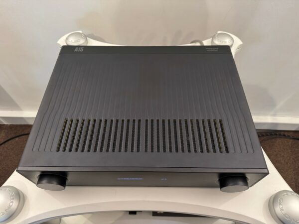 EX-DISPLAY ARCAM RADIA A15 INTERGRATED AMPLIFIER - Image 3
