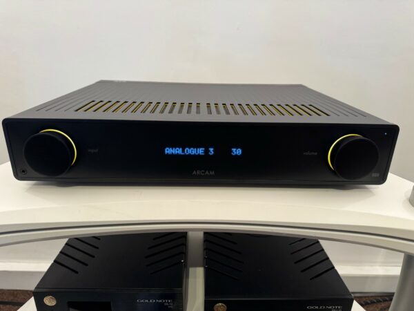 EX-DISPLAY ARCAM RADIA A25 INTERGRATED AMPLIFIER