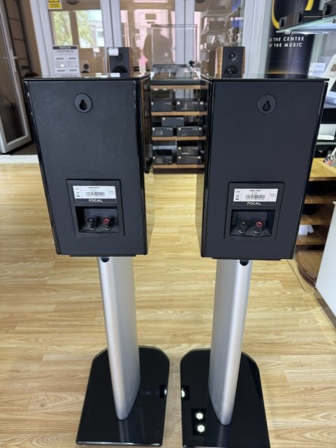 (Pre-owned) Focal Aria 905 Bookshelf Speakers + Aria S900 Stands - Image 4
