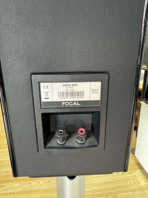 (Pre-owned) Focal Aria 905 Bookshelf Speakers + Aria S900 Stands - Image 6