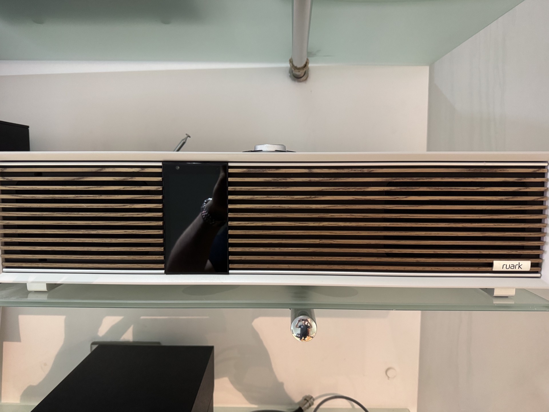 (Ex-Display) Ruark Audio R410 Integrated Music System