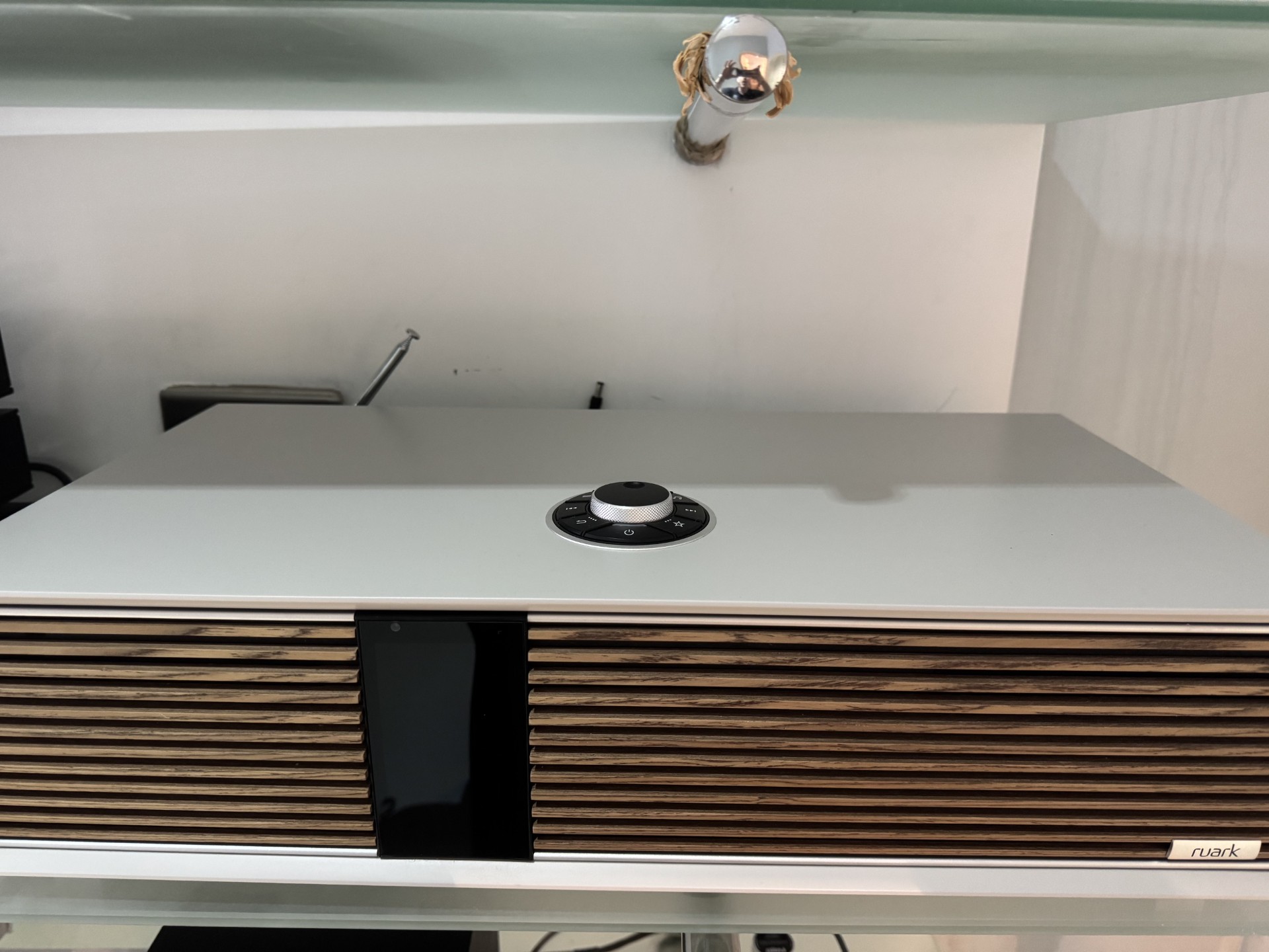 (Ex-Display) Ruark Audio R410 Integrated Music System - Image 2